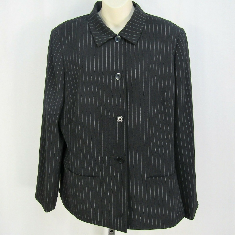 Tahari Arthur S Levine Blazer Black Pinstripe